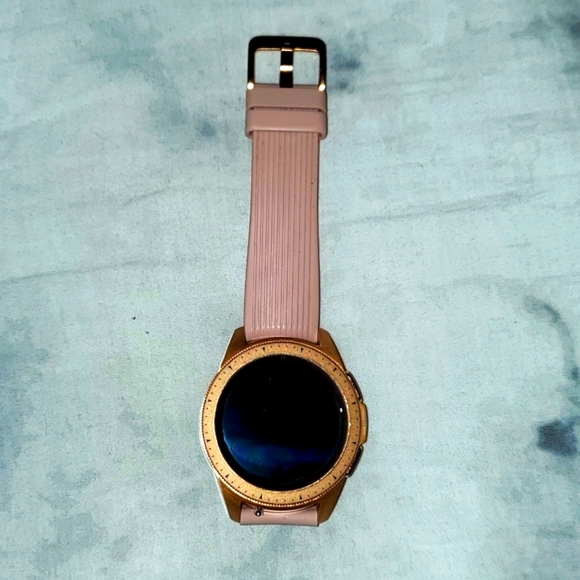 Samsung Galaxy Watch - Picture 1 of 7
